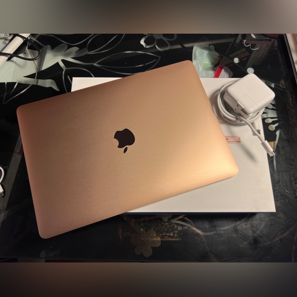 Apple MacBook Air 2020 13.3in (512GB SSD, M1, 8GB) Laptop - Rose Gold